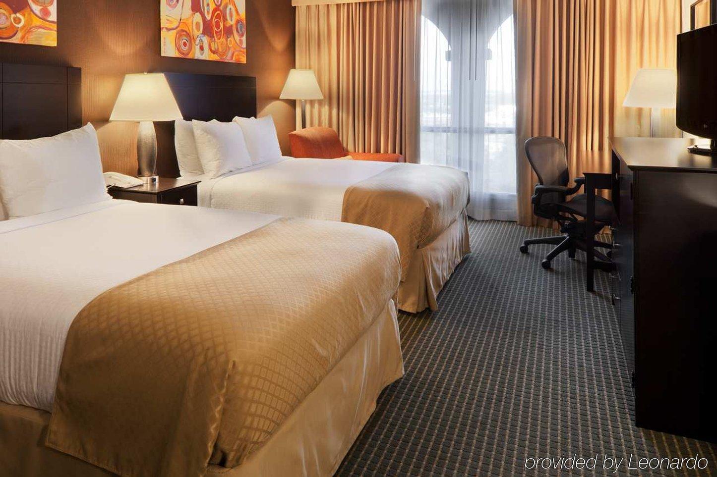 Doubletree By Hilton Dallas Market Center Zimmer foto