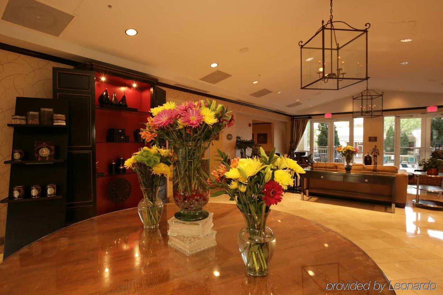 Doubletree By Hilton Dallas Market Center Interior foto