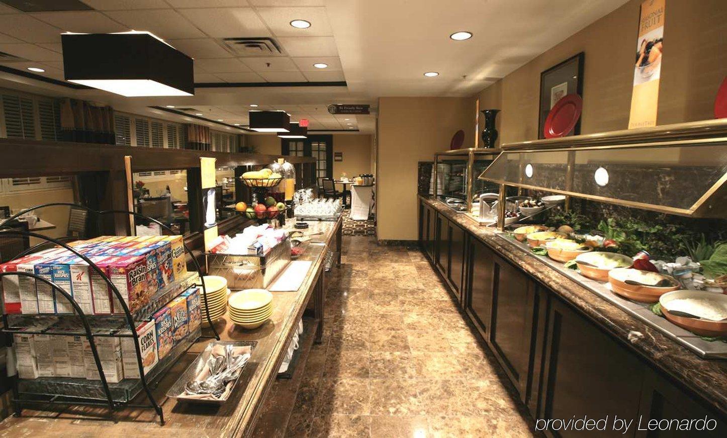 Doubletree By Hilton Dallas Market Center Restaurant foto